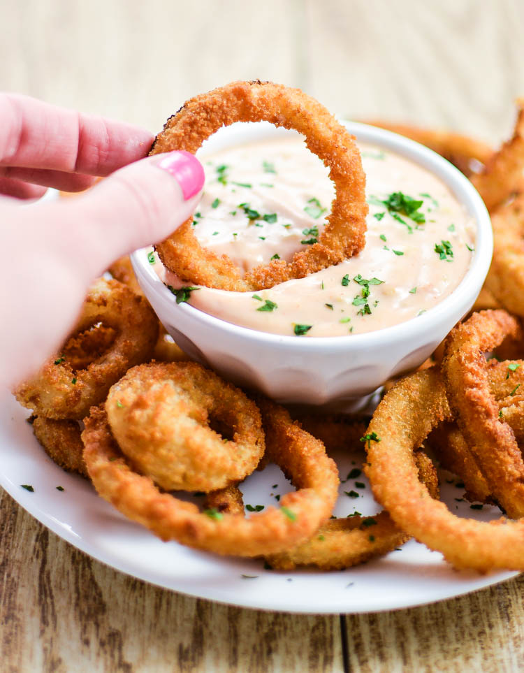 Spicy Chipotle Fry Sauce | www.cookingandbeer.com | #GameTimeGrub #Ad