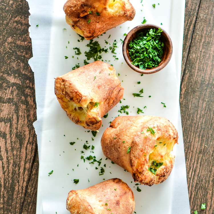 Bacon and Cheese Popovers | www.cookingandbeer.com | @jalanesulia