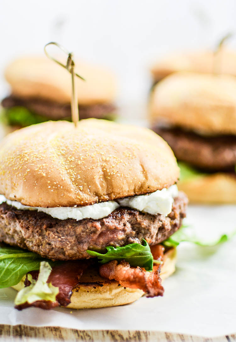 Bacon Goat Cheese Burgers with Honey and Arugula | www.cookingandbeer.com