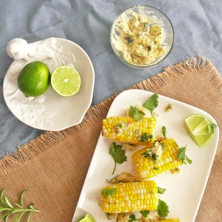 From hot dogs to soup and from dip to pasta, here are 17 summer recipes made with corn! Add them to your menu plans ASAP!