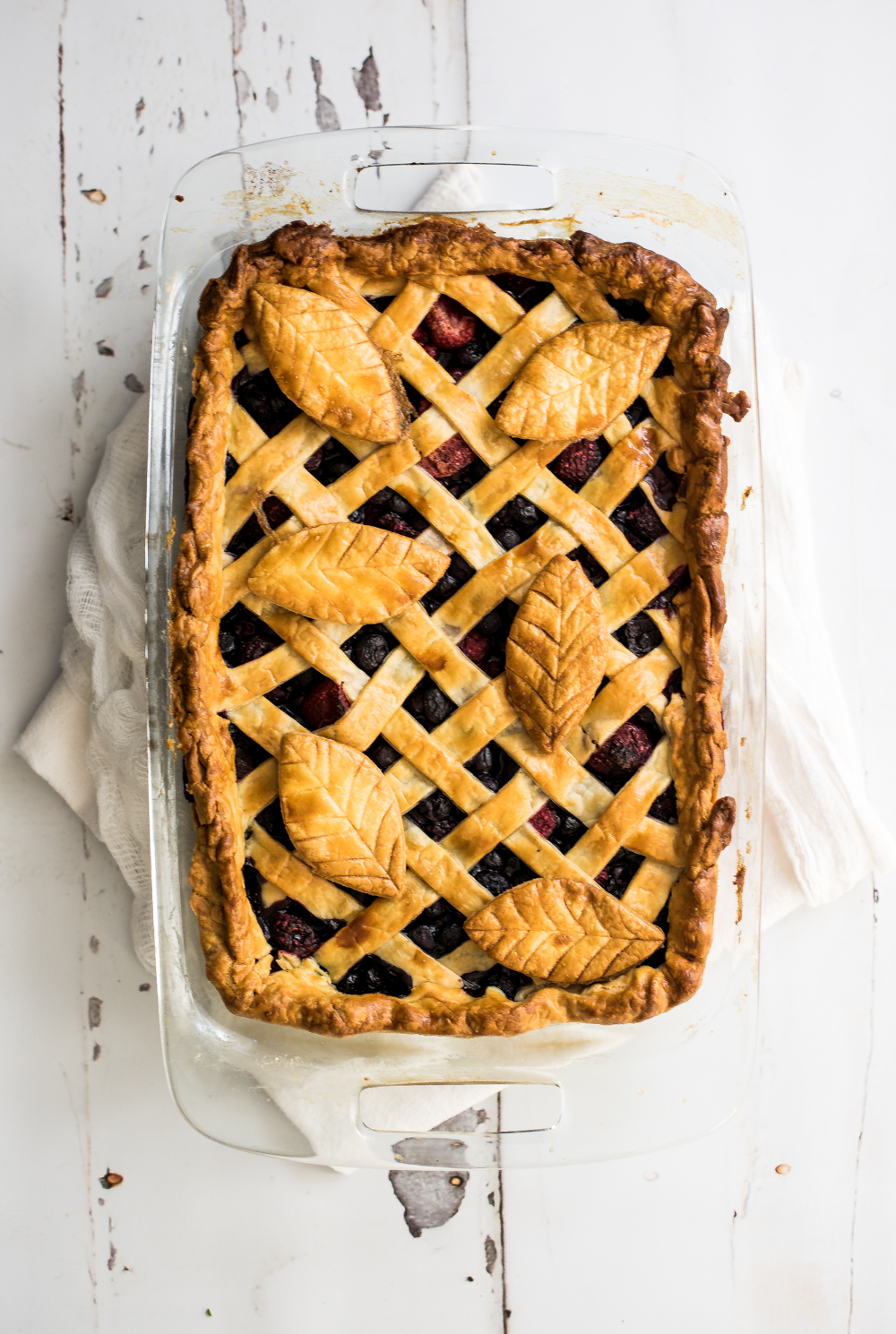 Amaretto Amaretto Mixed Berry Deep Dish Slab Pie Deep Dish Slab Pie is the perfect dessert recipe for your Thanksgiving spreads!