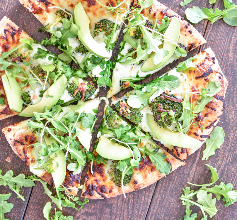 Green goddess pizza is a quick weeknight dinner recipe using pantry staples and Hidden Valley's Avocado Ranch! #WhatsYourRanch | www.cookingandbeer.com