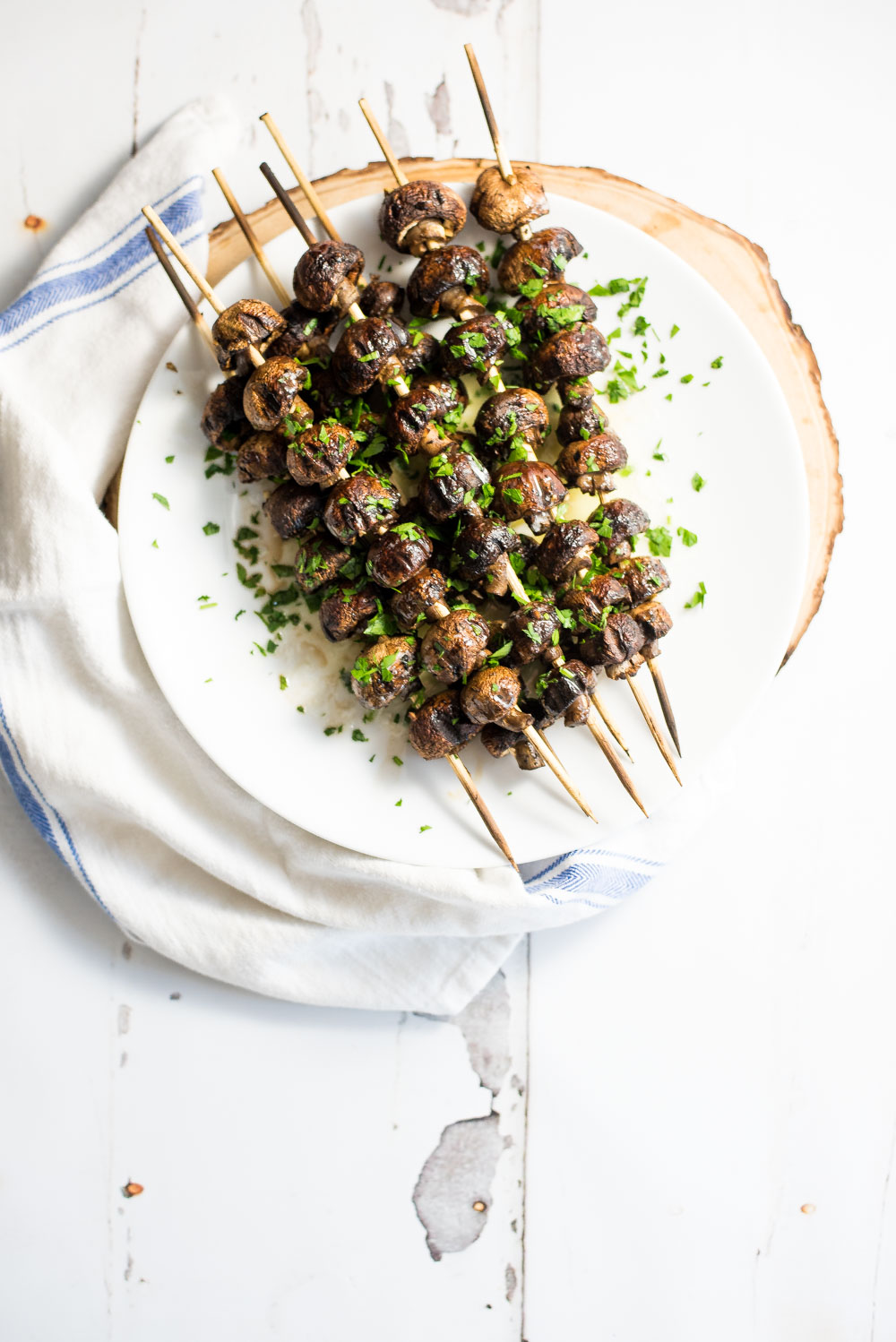 These grilled mushrooms with herbed brown butter sauce are the perfect side dish for that barbecue chicken and macaroni and cheese!