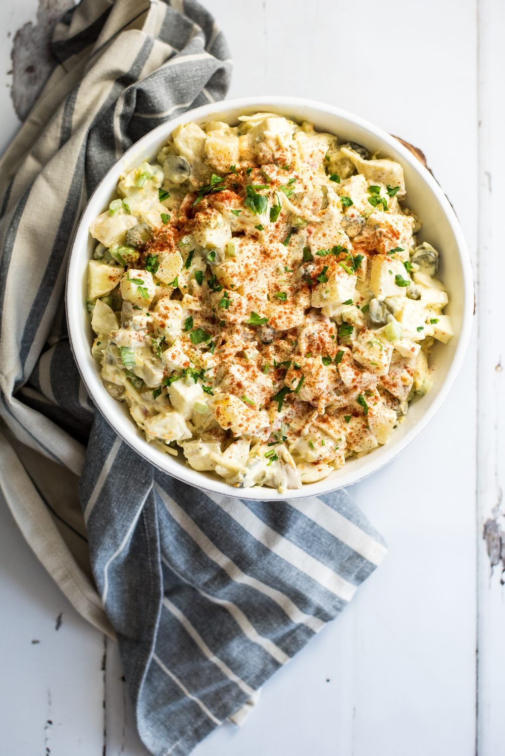 This sweet pickle pimento cheese potato salad is the perfect side dish for this summer's picnics and outdoor gatherings! Pair it with the perfect burger!