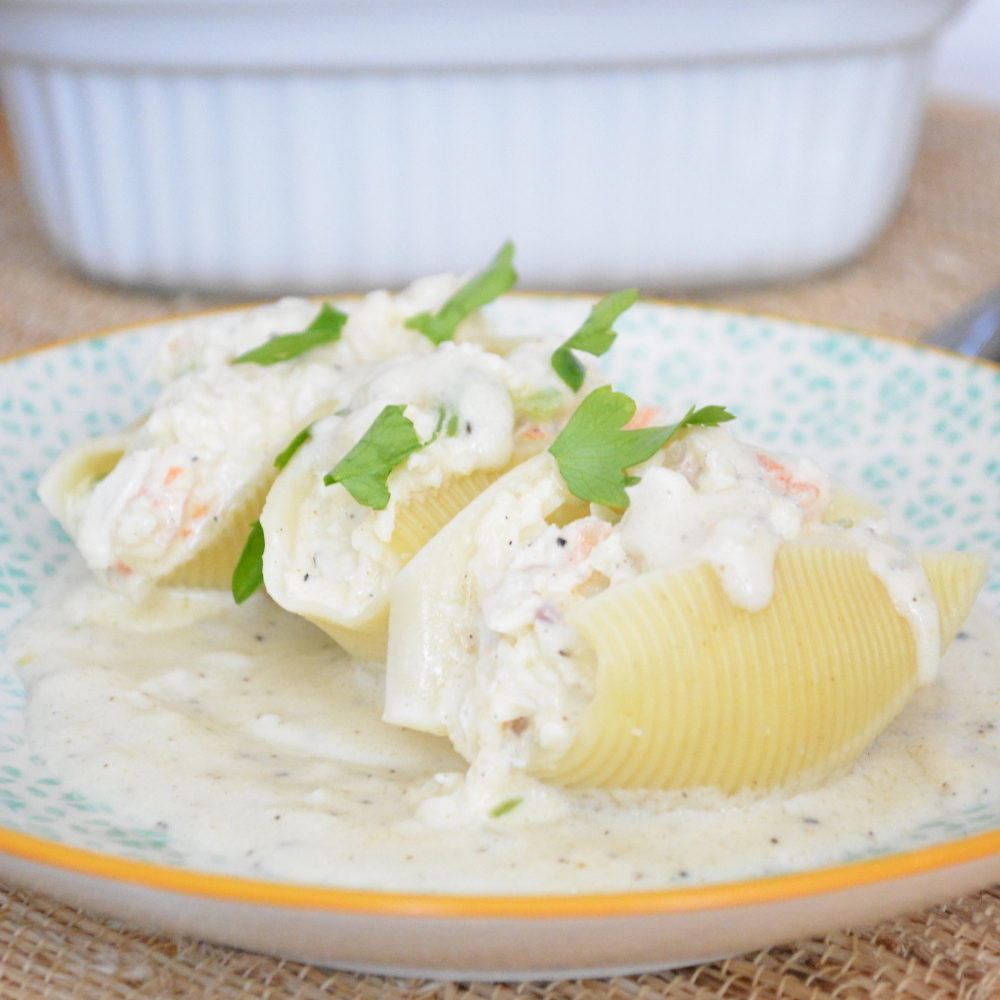 seafood-stuffed-shells-with-garlic-cream-saucecooking-and-beer