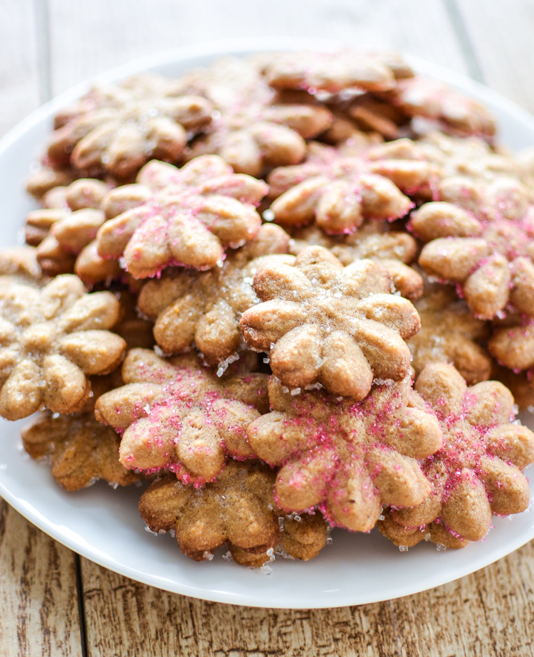 Ginger Spice Spritz Cookies #Christmas #cookies #holiday