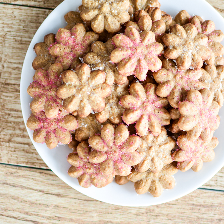 Ginger Spice Spritz Cookies #Christmas #cookies #holiday